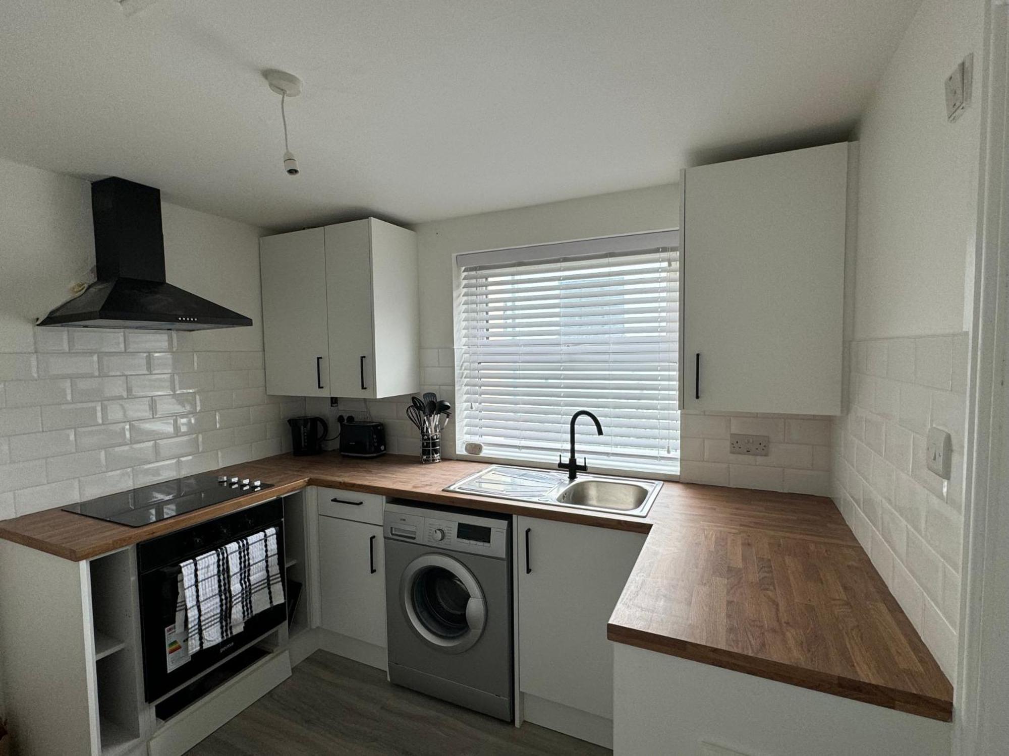 31A Locking Road Apartment เวสตัน-ซูเปอร์-แมร์ ภายนอก รูปภาพ